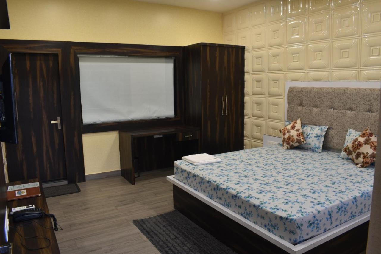 Midwaay Resort Patratu 外观 照片