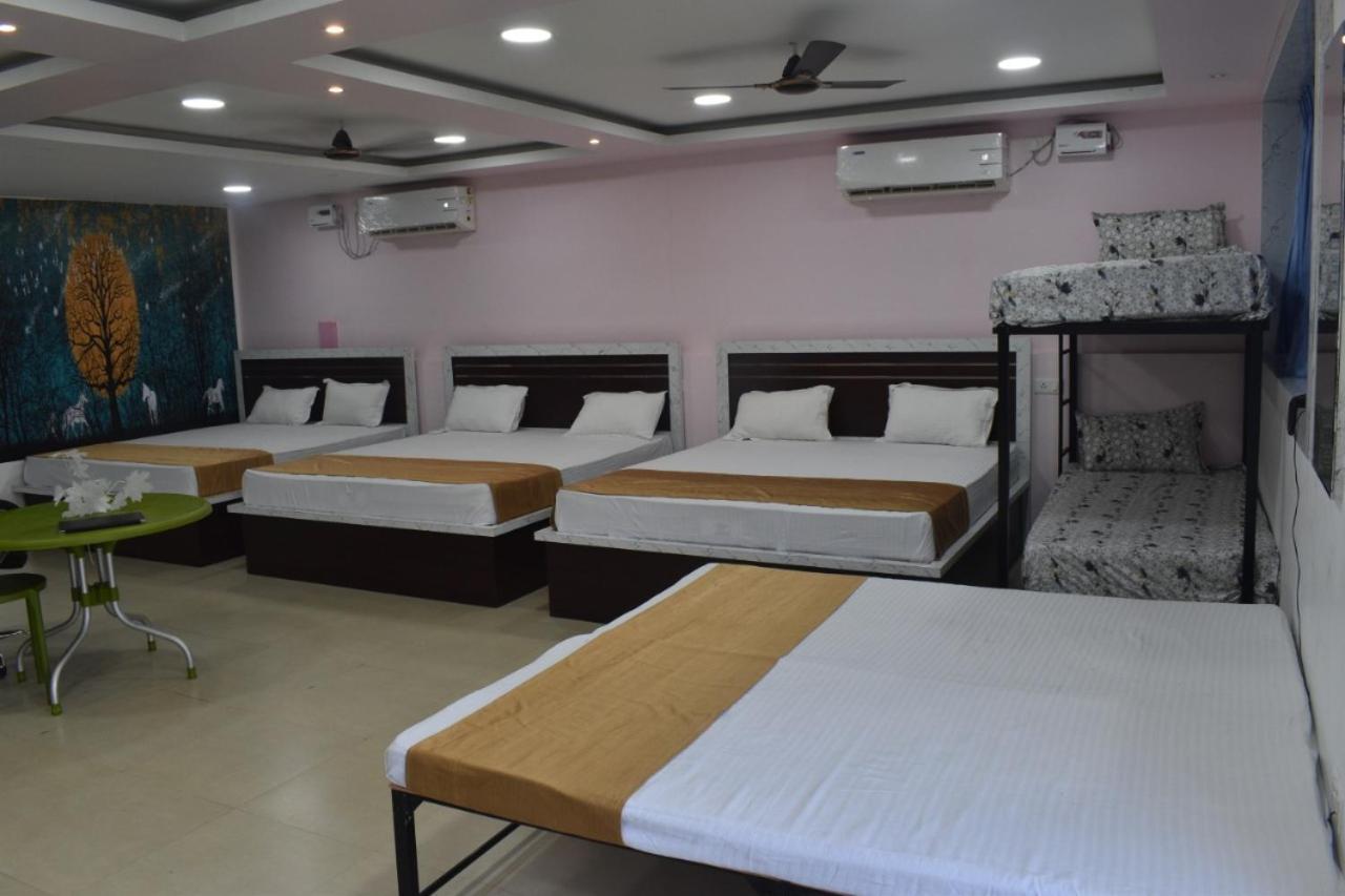 Midwaay Resort Patratu 外观 照片